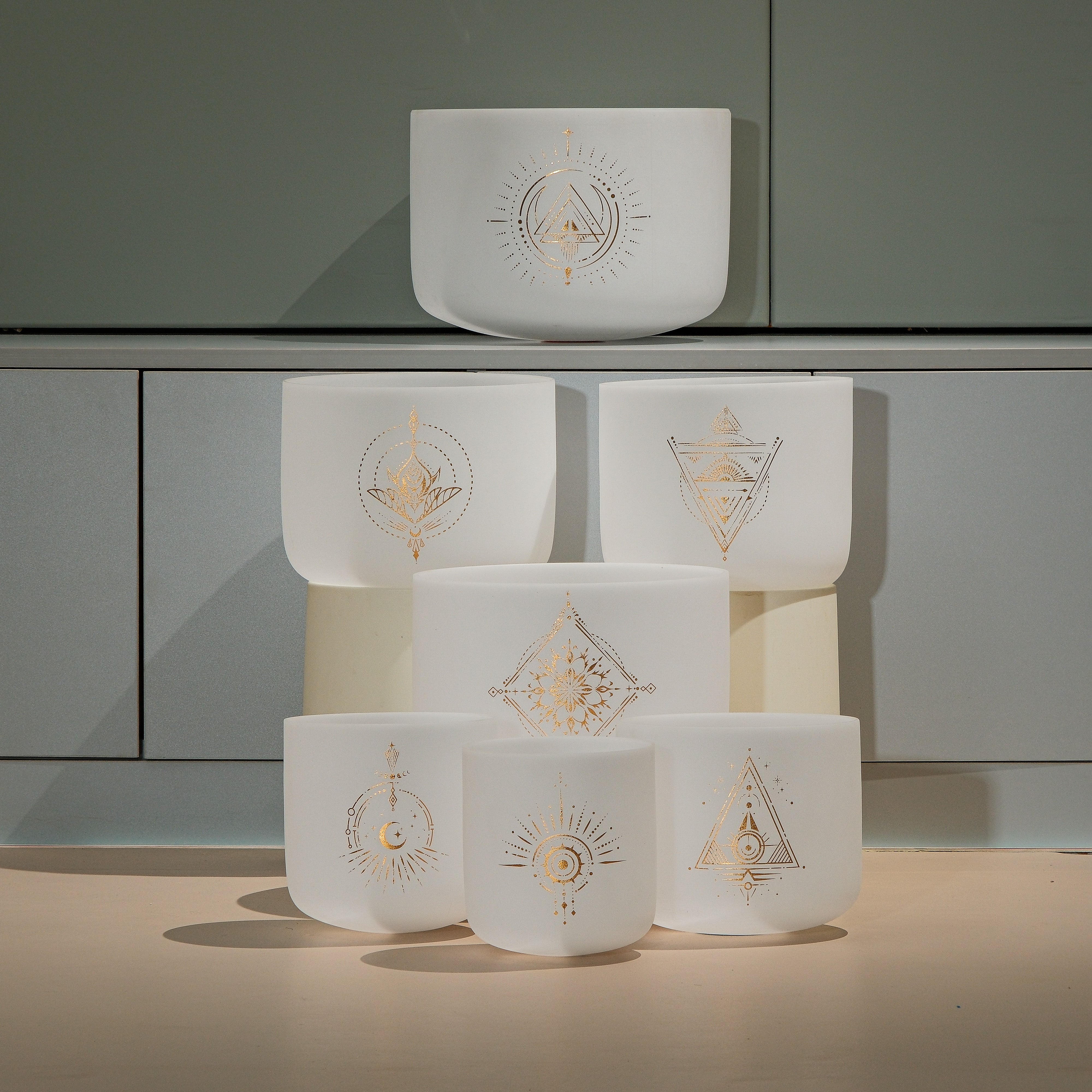 TOPFUND Eternal Hearts Series Set of 7 Crystal Singing Bowls 6-12 inch - TOPFUND Crystal Singing Bowl